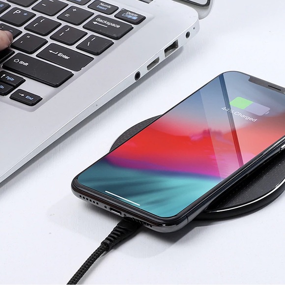 📱 WIRELESS MOBILE PHONE CHARGE PAD 📱 - Picture 3 of 4